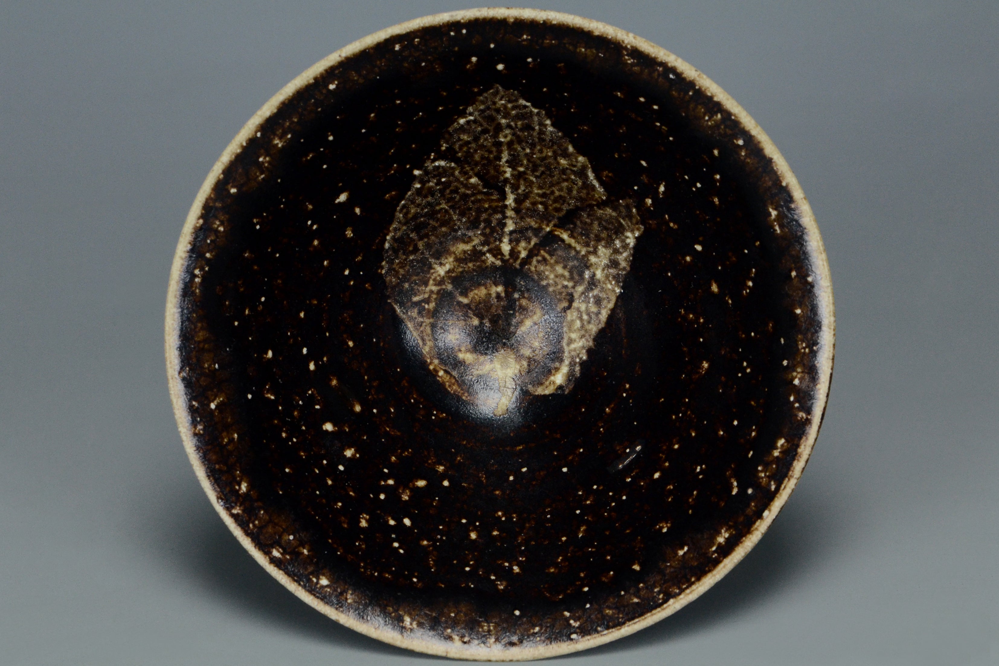 P861: Chinese Jizhou Leaf Bowl Song Dynasty Style