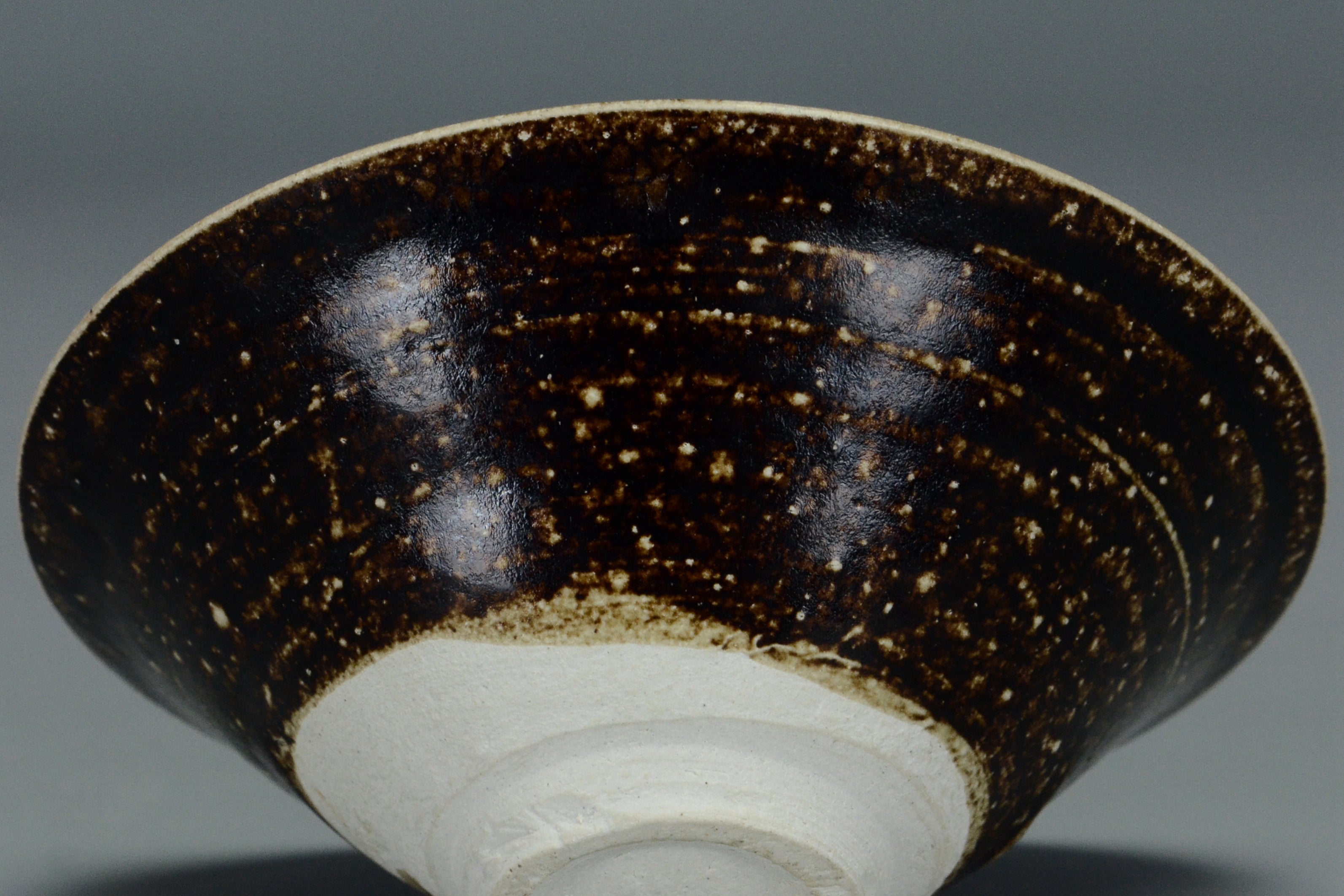P861: Chinese Jizhou Leaf Bowl Song Dynasty Style