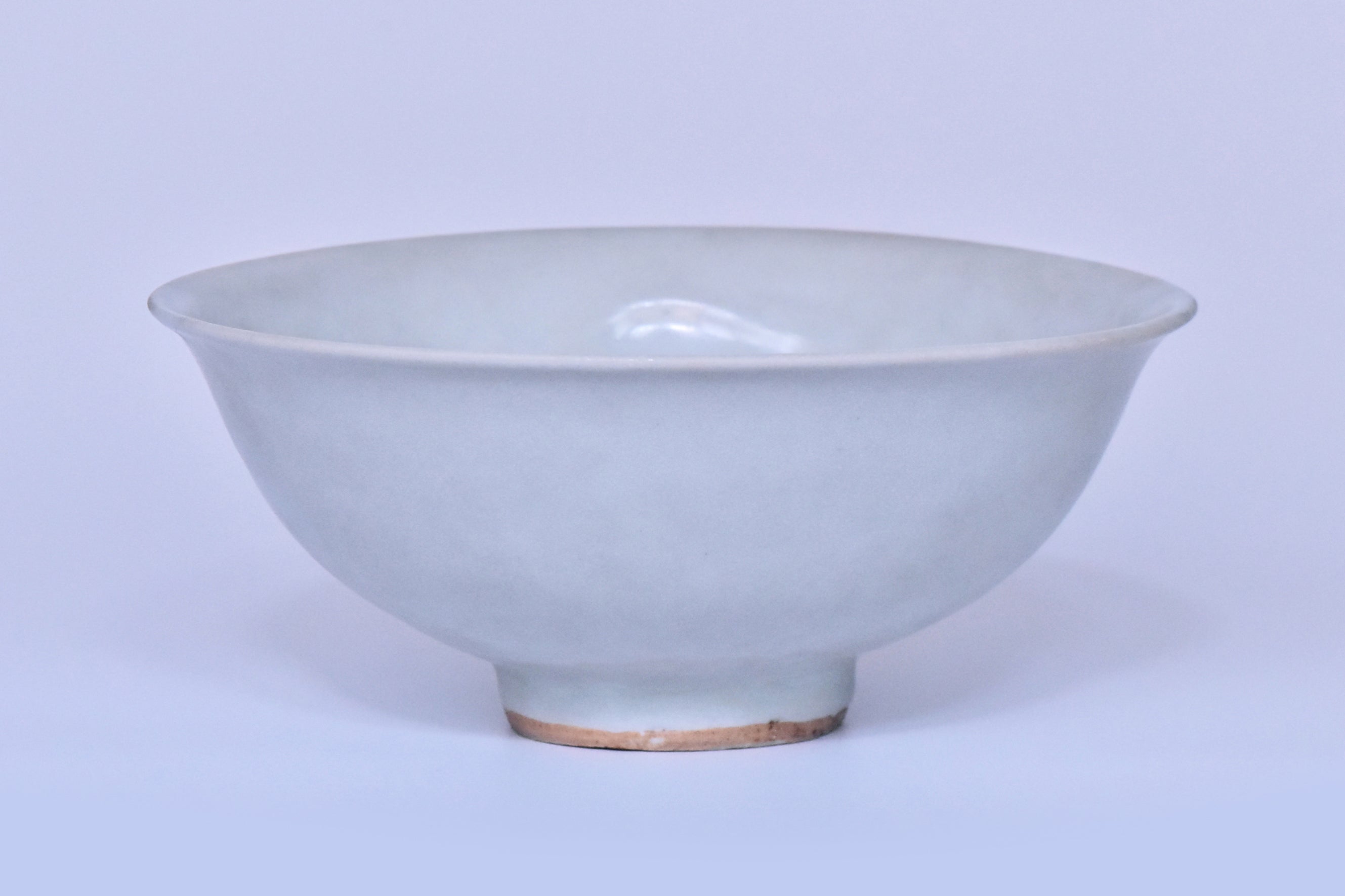 P902: Chinese Shufu White Glazed Dragon Bowl Yuan Dynasty Style