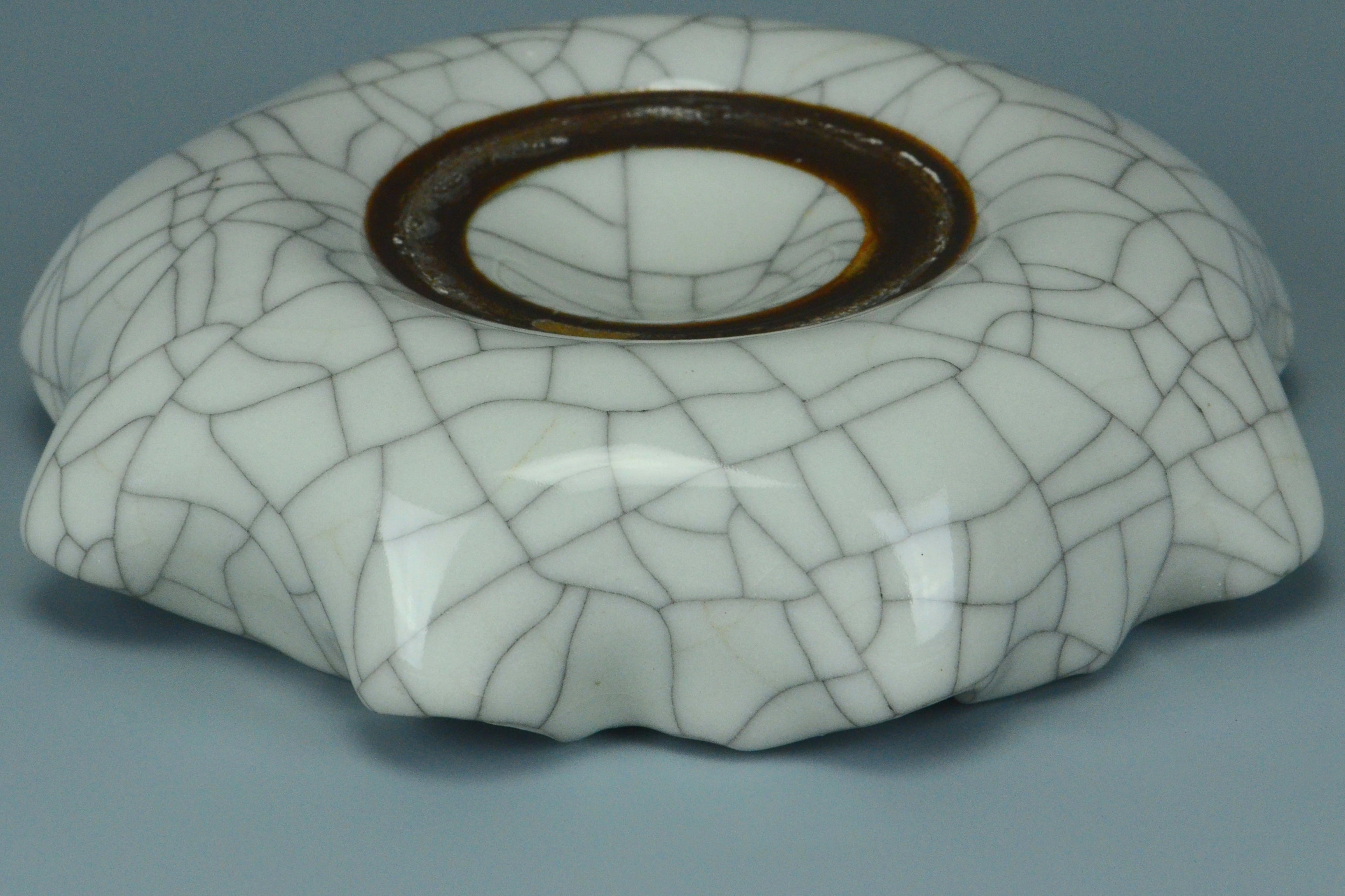 P955: Chinese Ge Type Brush Washer Qing Yongzheng Style
