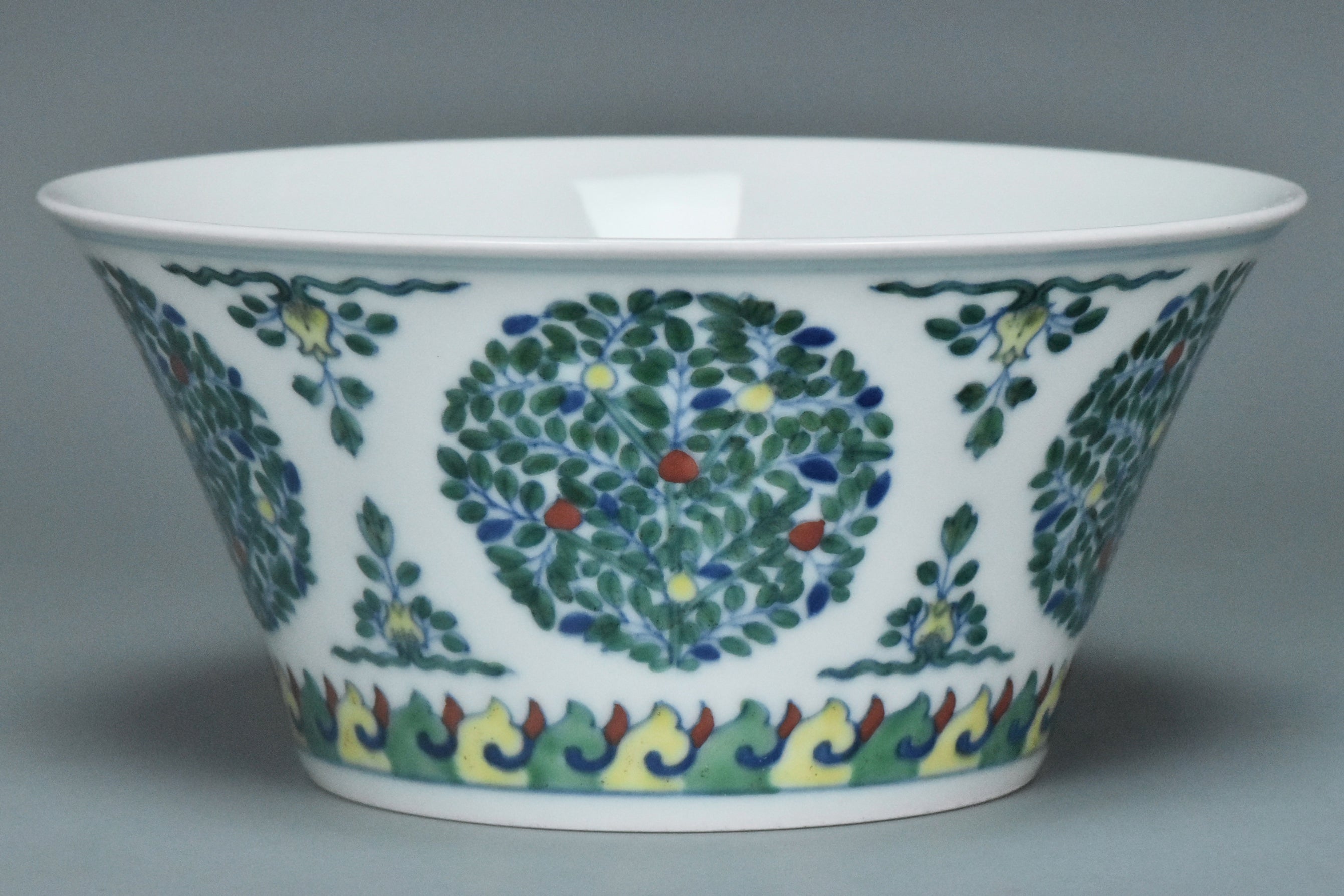 P999: Chinese Doucai Bowl Qianlong Mark Qing Dynasty Style