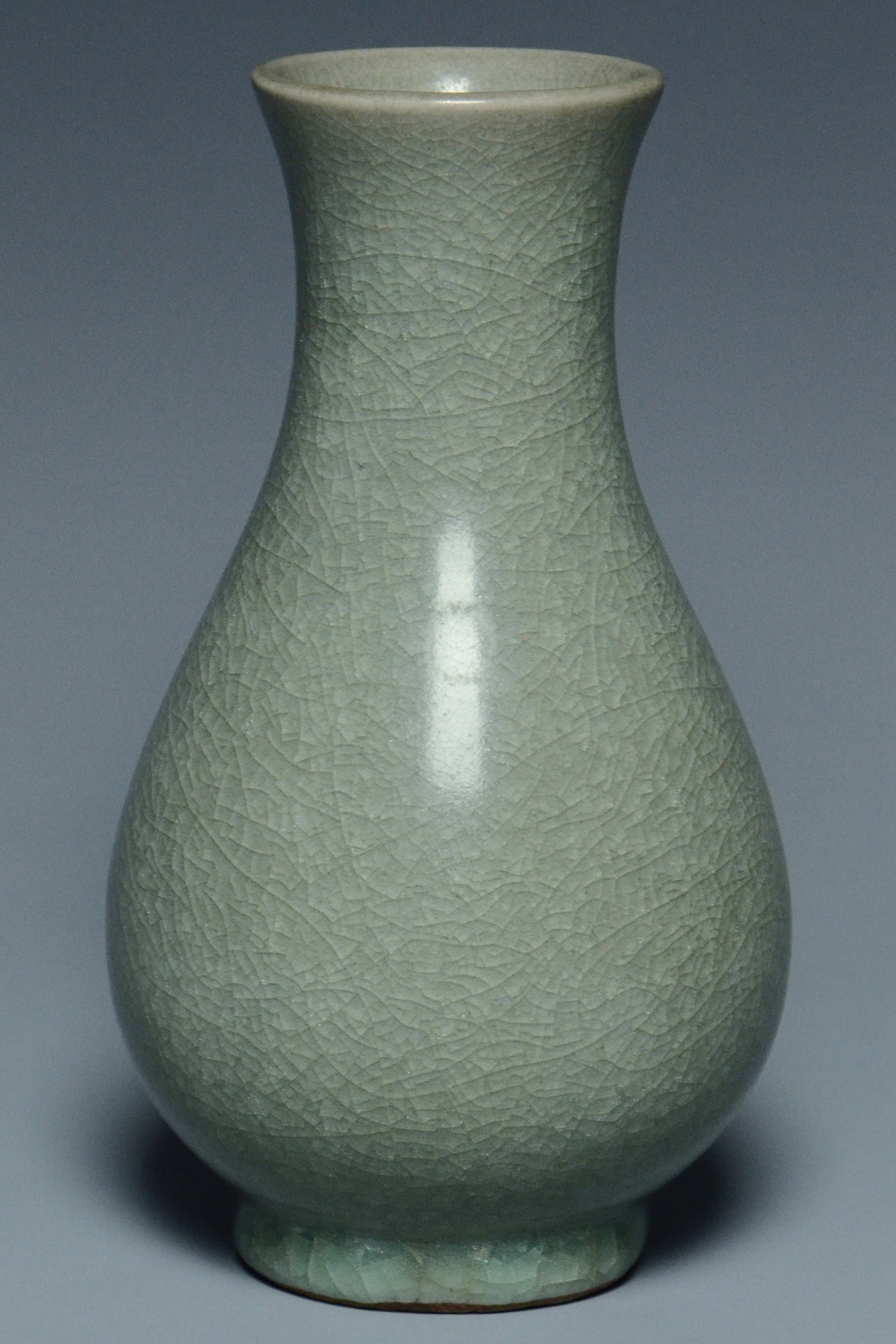 R012: Chinese Longquan Celadon Vase Song Dynasty Style