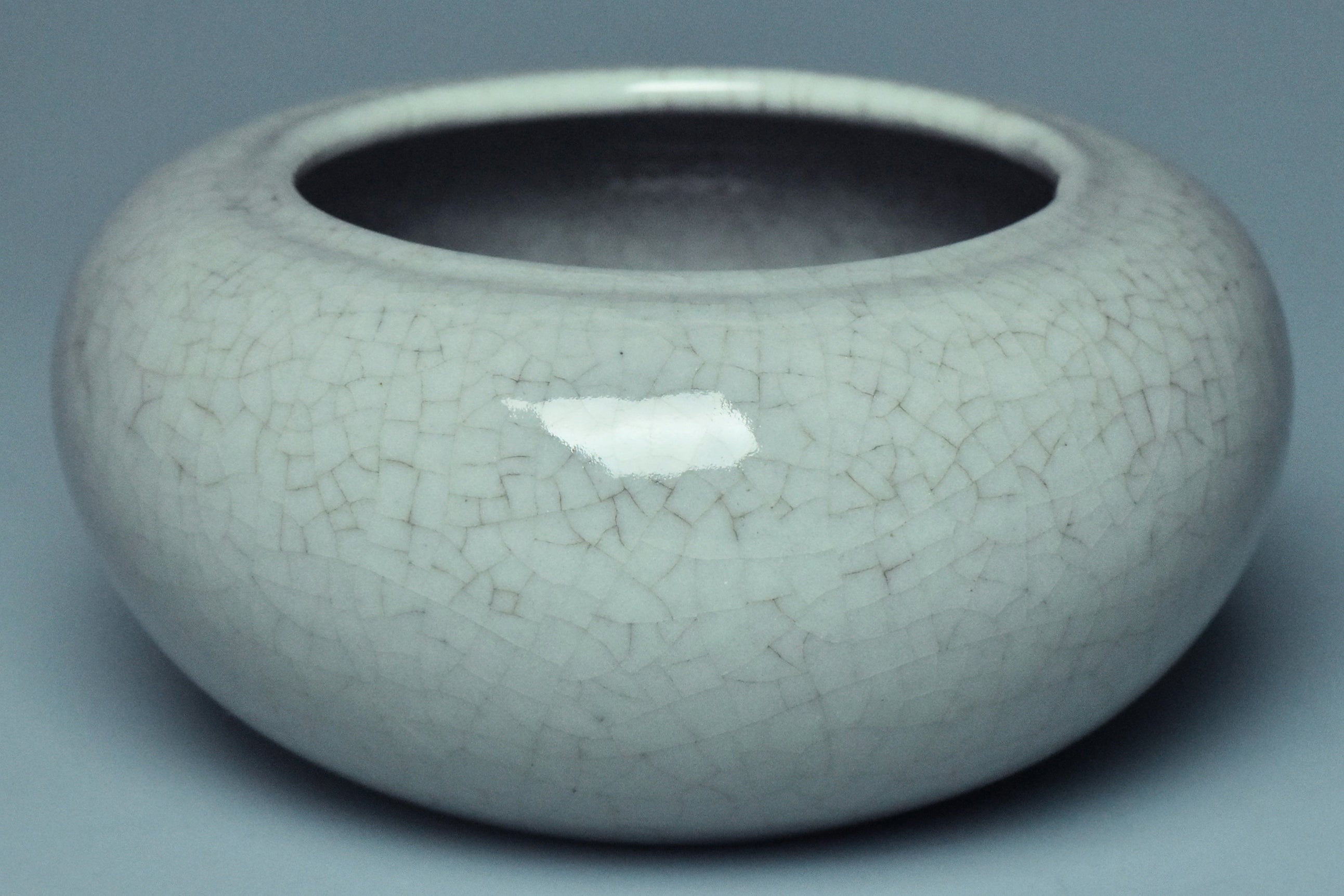 R069: Chinese Guan Type Brush Washer Qianlong Mark Qing Dynasty Style