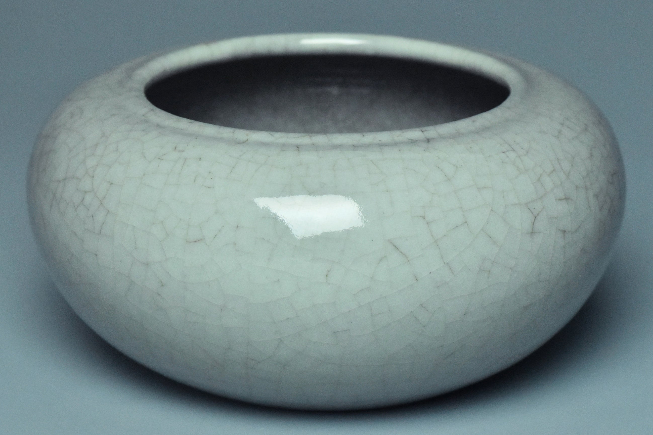 R069: Chinese Guan Type Brush Washer Qianlong Mark Qing Dynasty Style