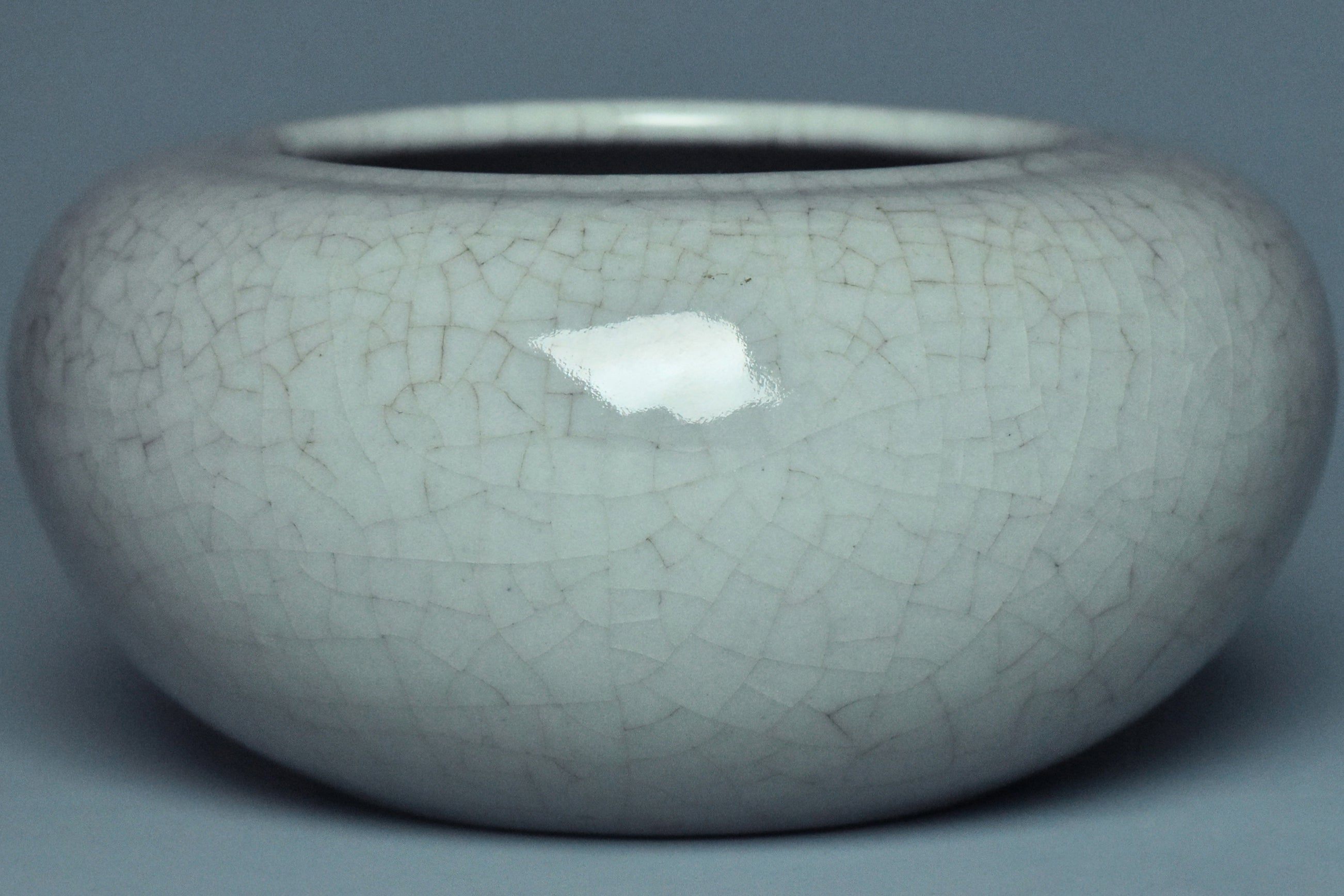 R069: Chinese Guan Type Brush Washer Qianlong Mark Qing Dynasty Style
