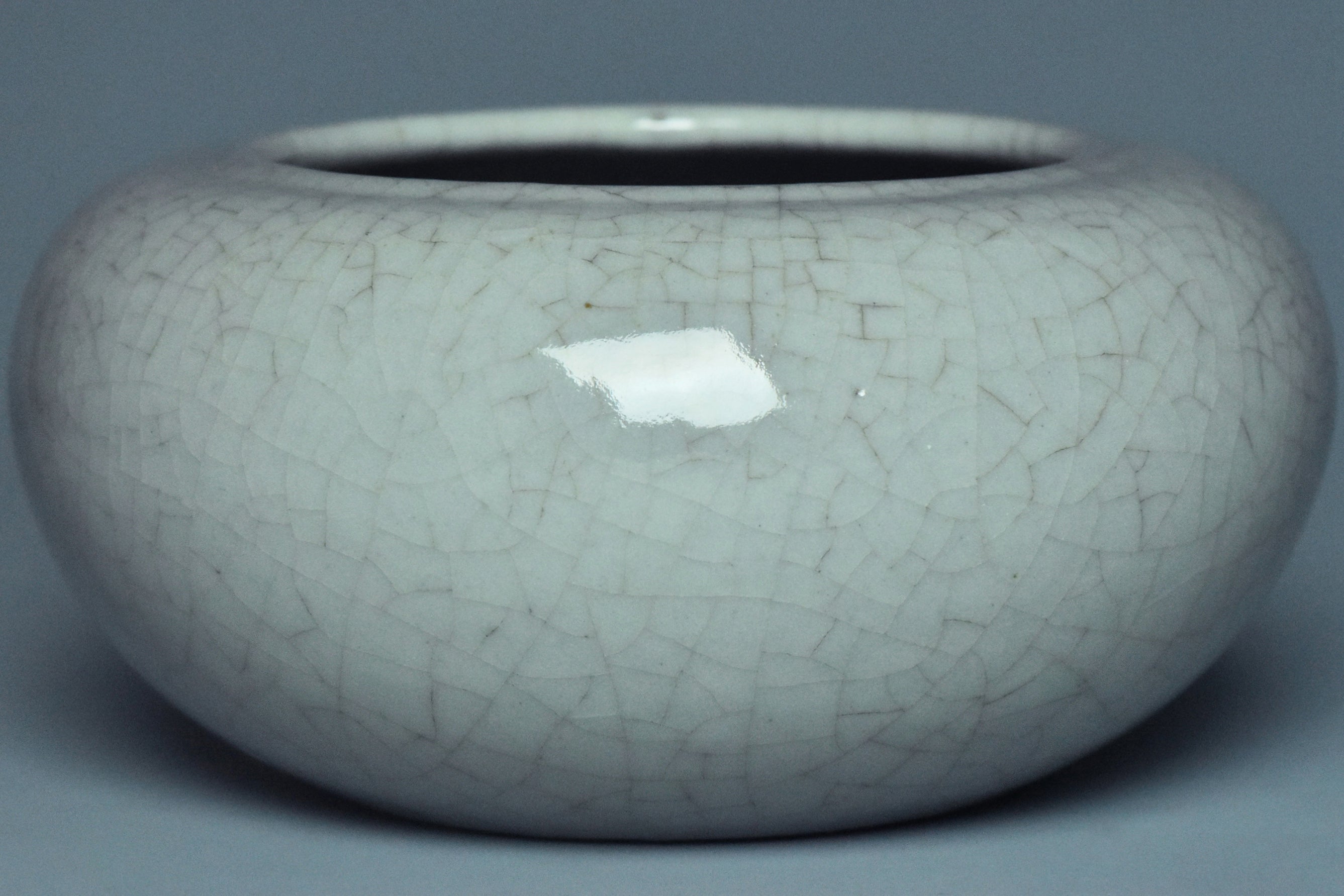 R069: Chinese Guan Type Brush Washer Qianlong Mark Qing Dynasty Style