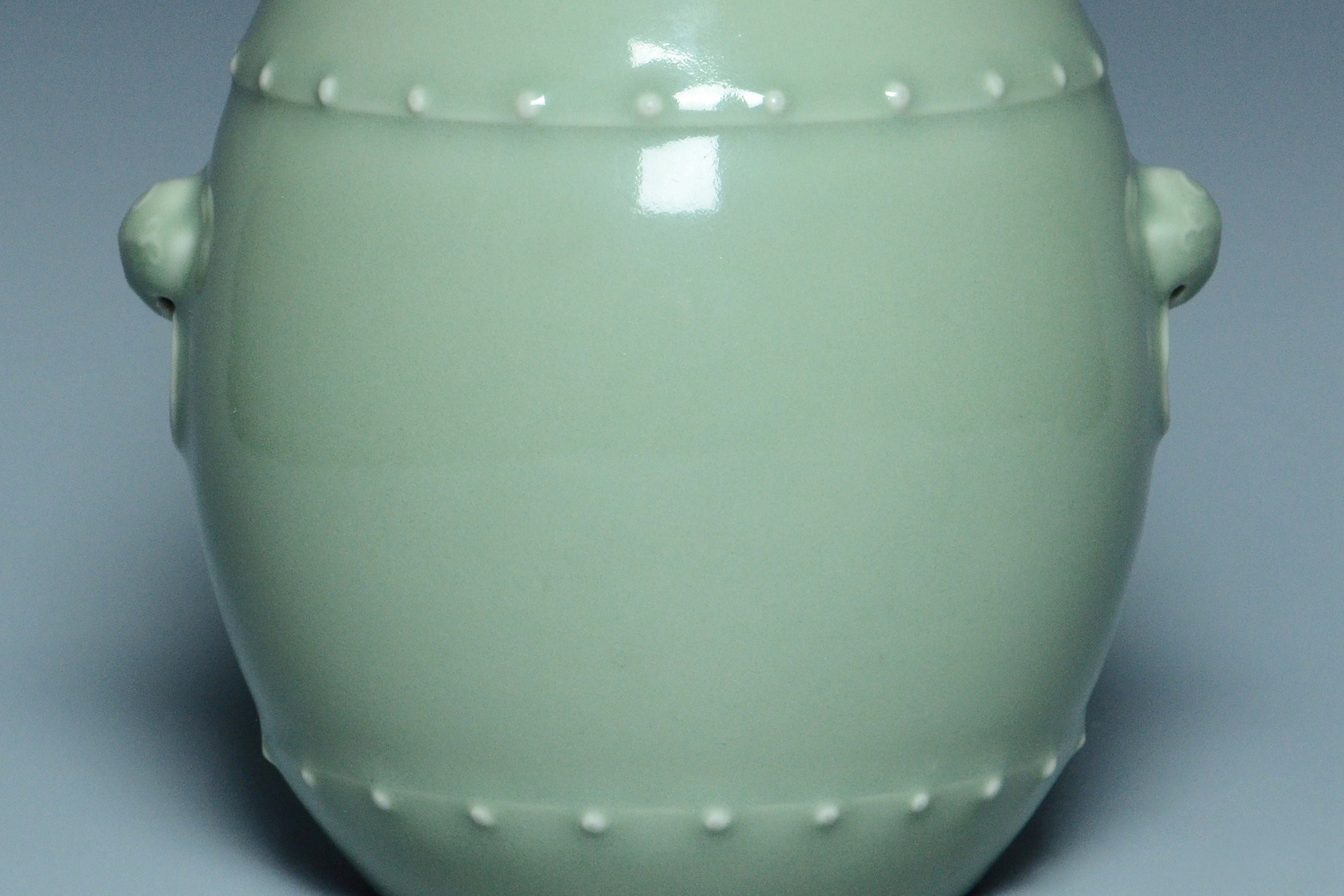 R276: Chinese Celadon Glazed Drum Shaped Vase Qianlong Mark Qing Dynasty Style