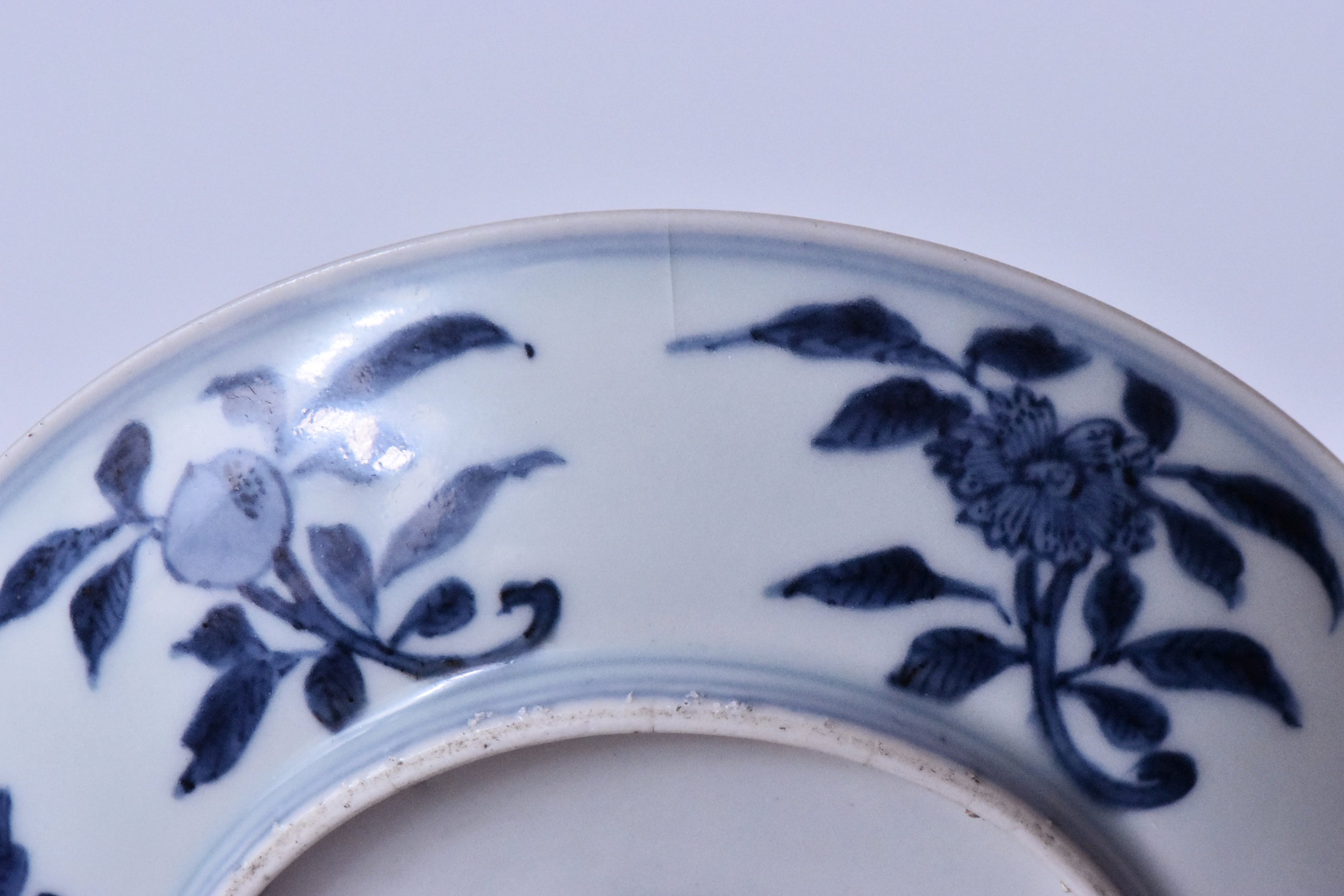 R279: Chinese Dragon Dish Wanli Mark Ming Dynasty Style