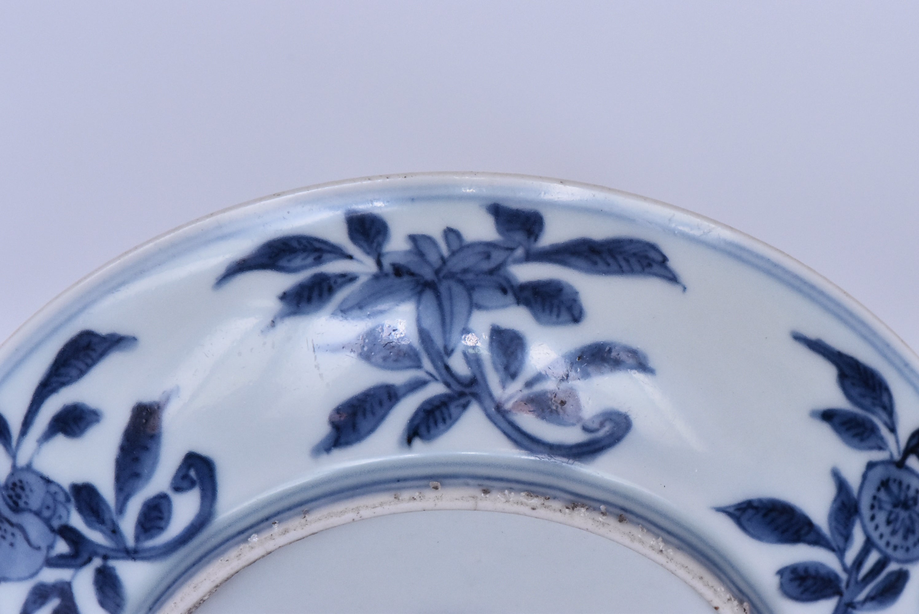 R279: Chinese Dragon Dish Wanli Mark Ming Dynasty Style