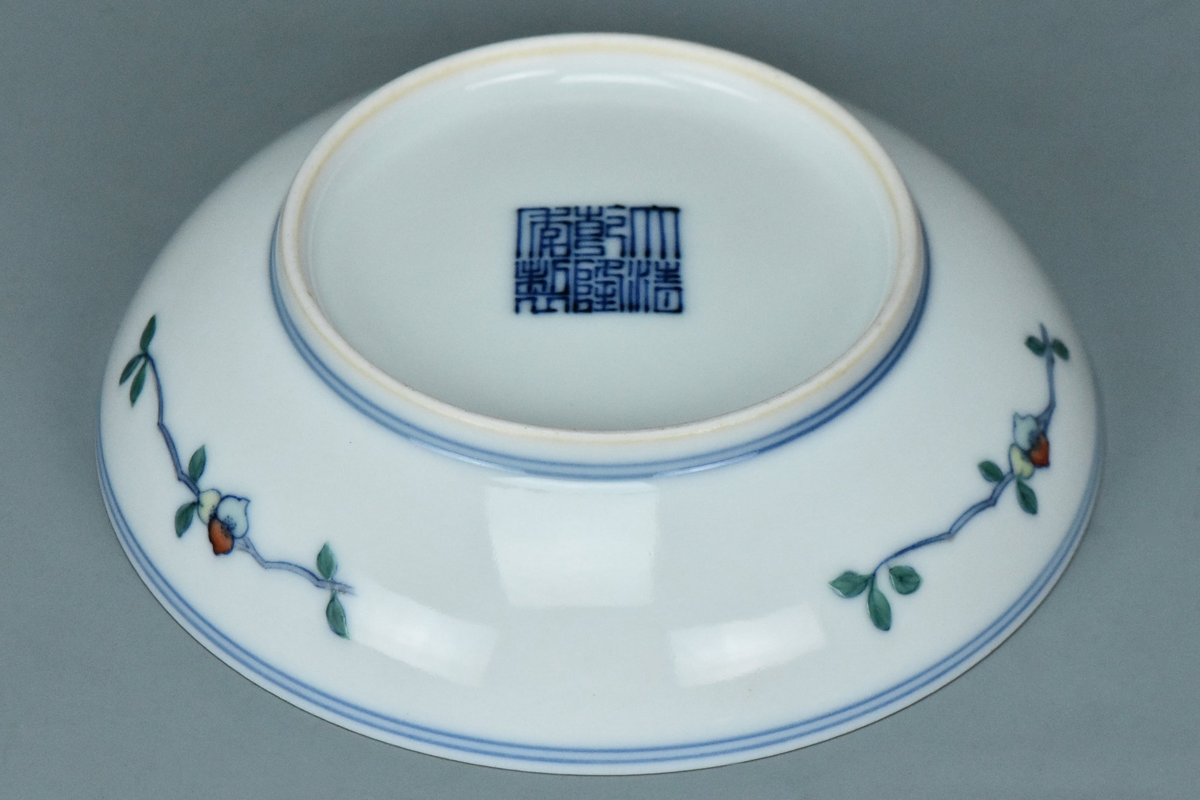 R290: Chinese Doucai Dish Qianlong Mark Qing Dynasty Style