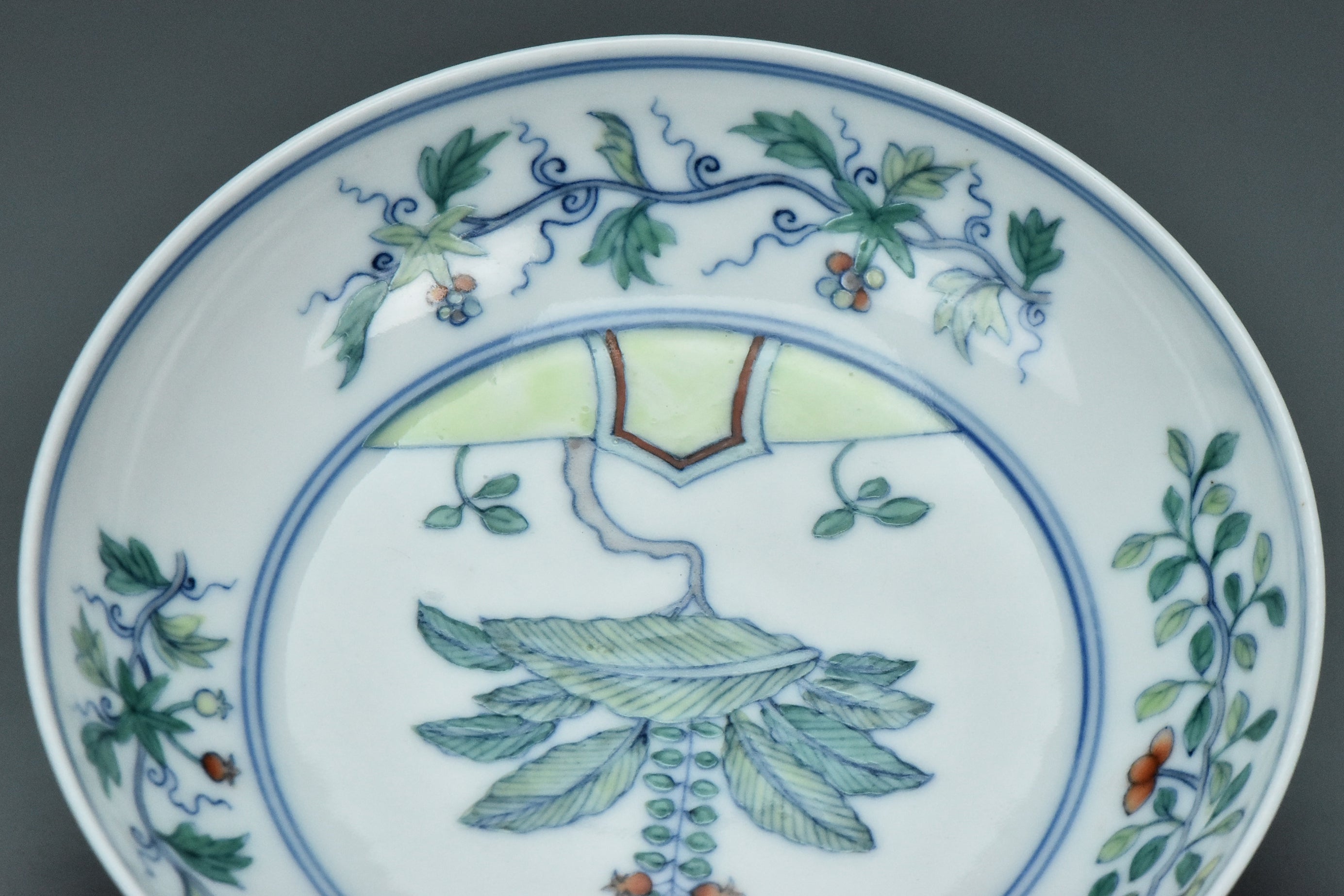 R290: Chinese Doucai Dish Qianlong Mark Qing Dynasty Style
