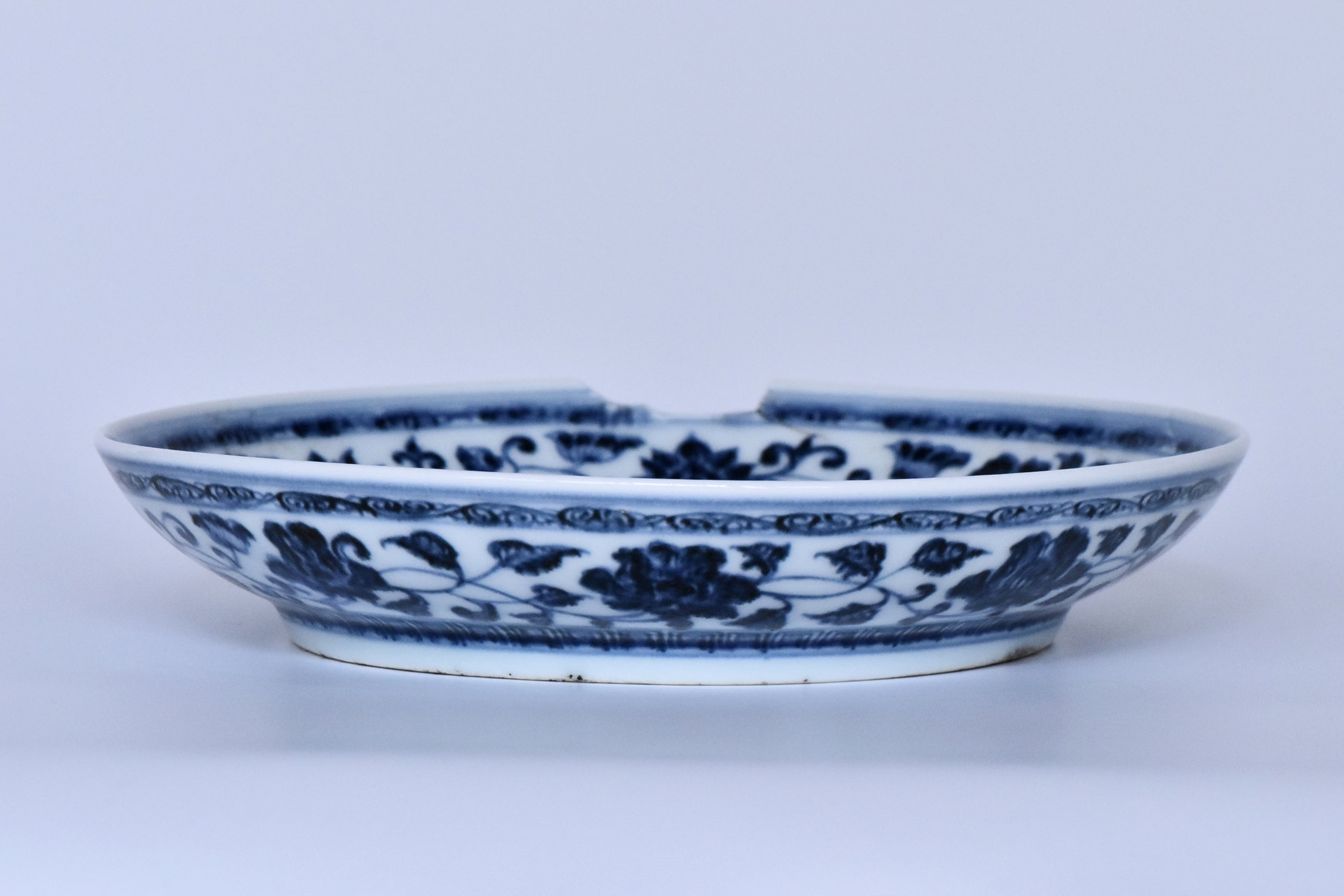 R330: Chinese Blue and White Dish Ming Dynasty Yongle Style