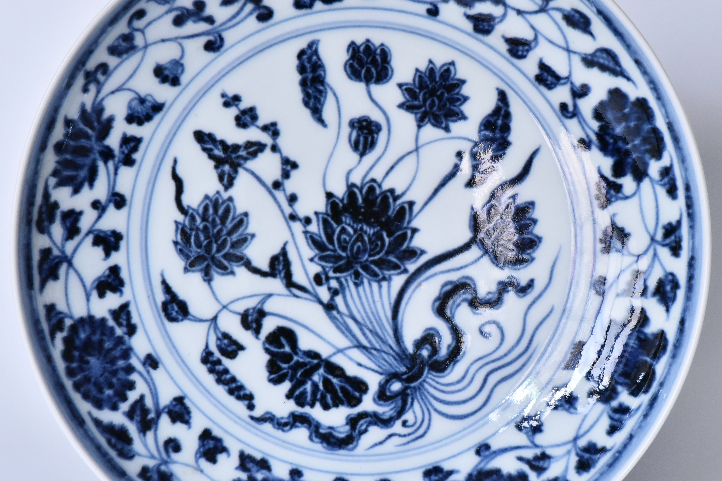 R330: Chinese Blue and White Dish Ming Dynasty Yongle Style