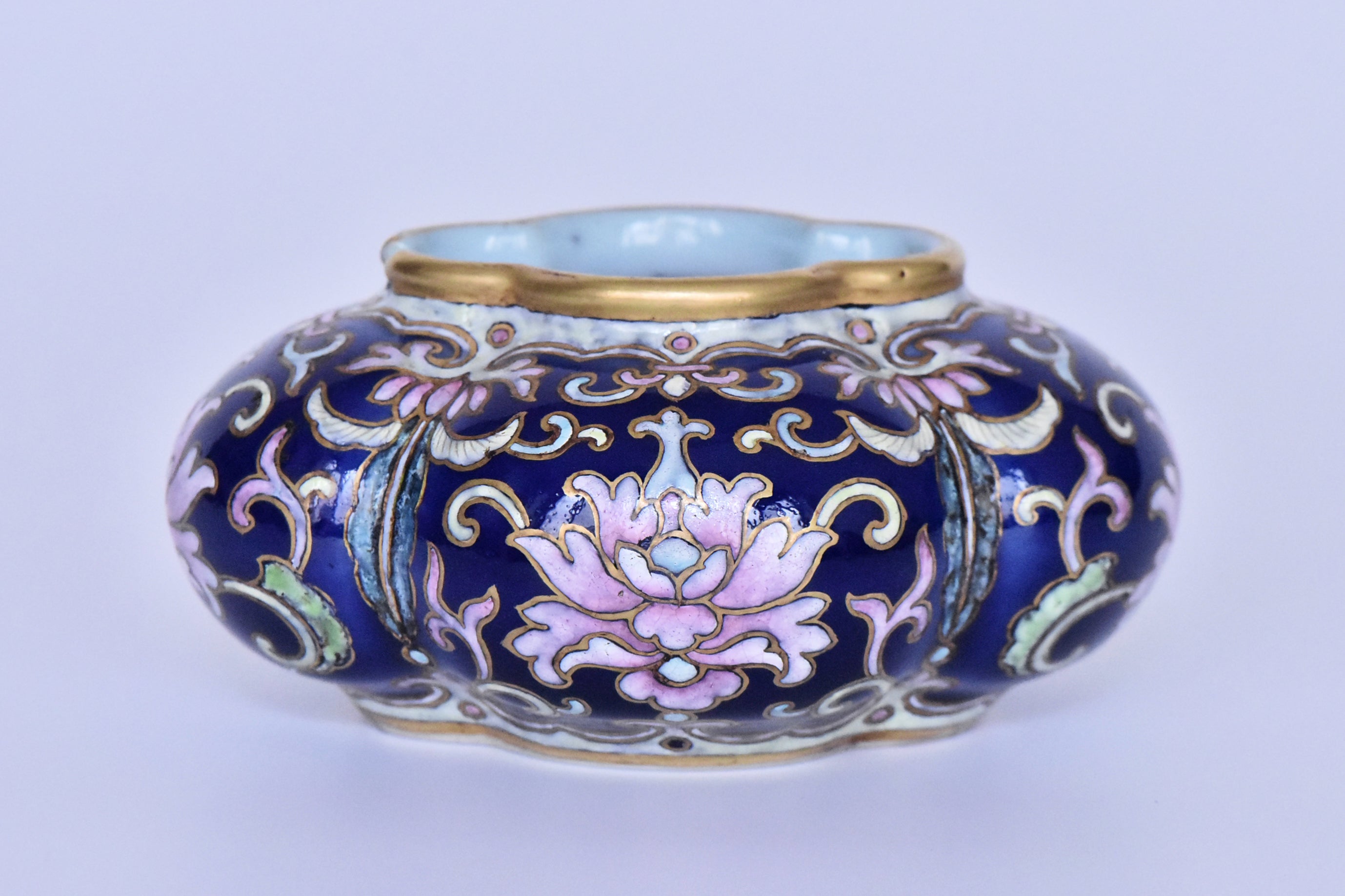 R347: Chinese Famille Rose Blue Ground Waterpot Qing Qianlong Style