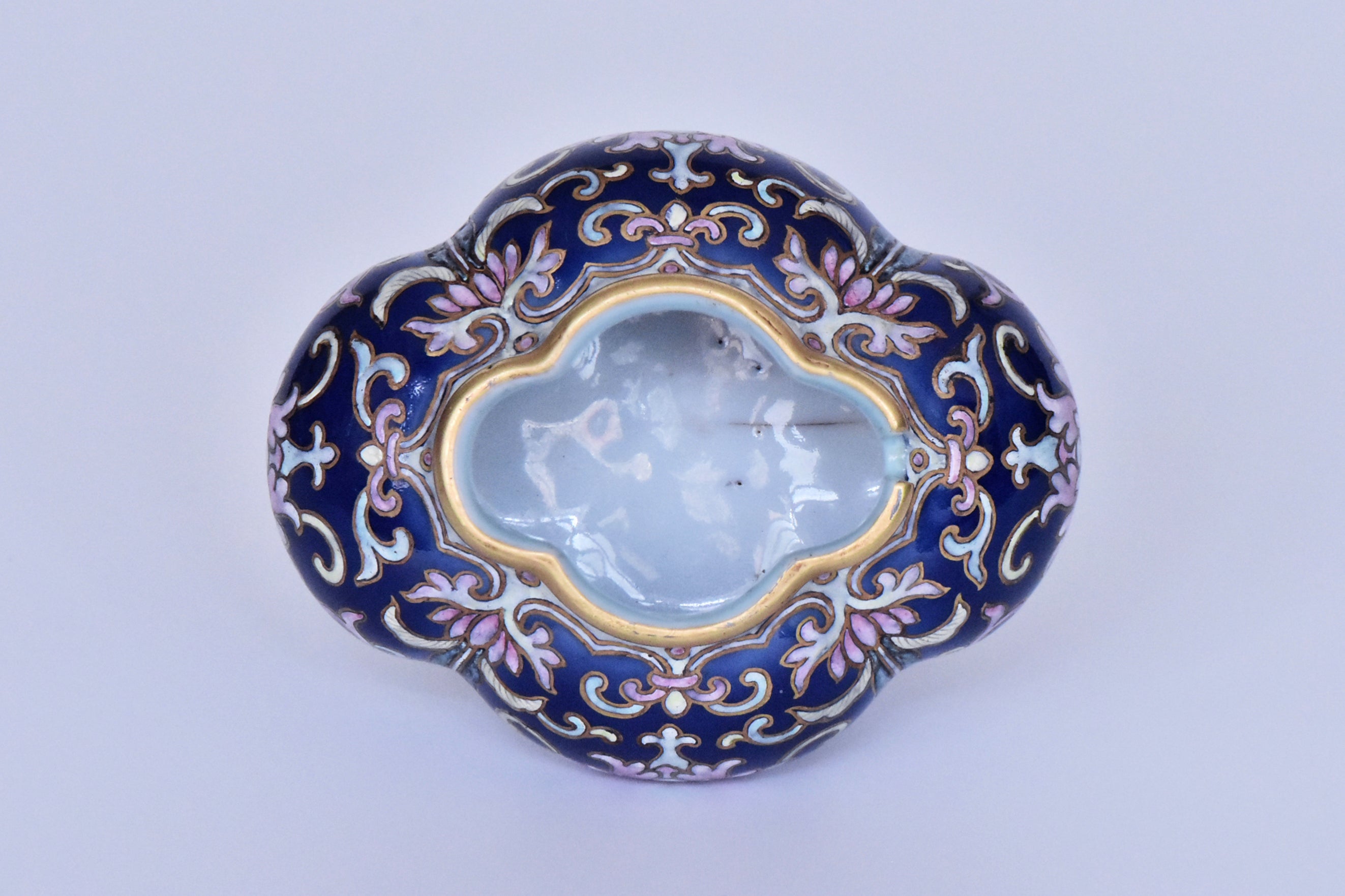 R347: Chinese Famille Rose Blue Ground Waterpot Qing Qianlong Style