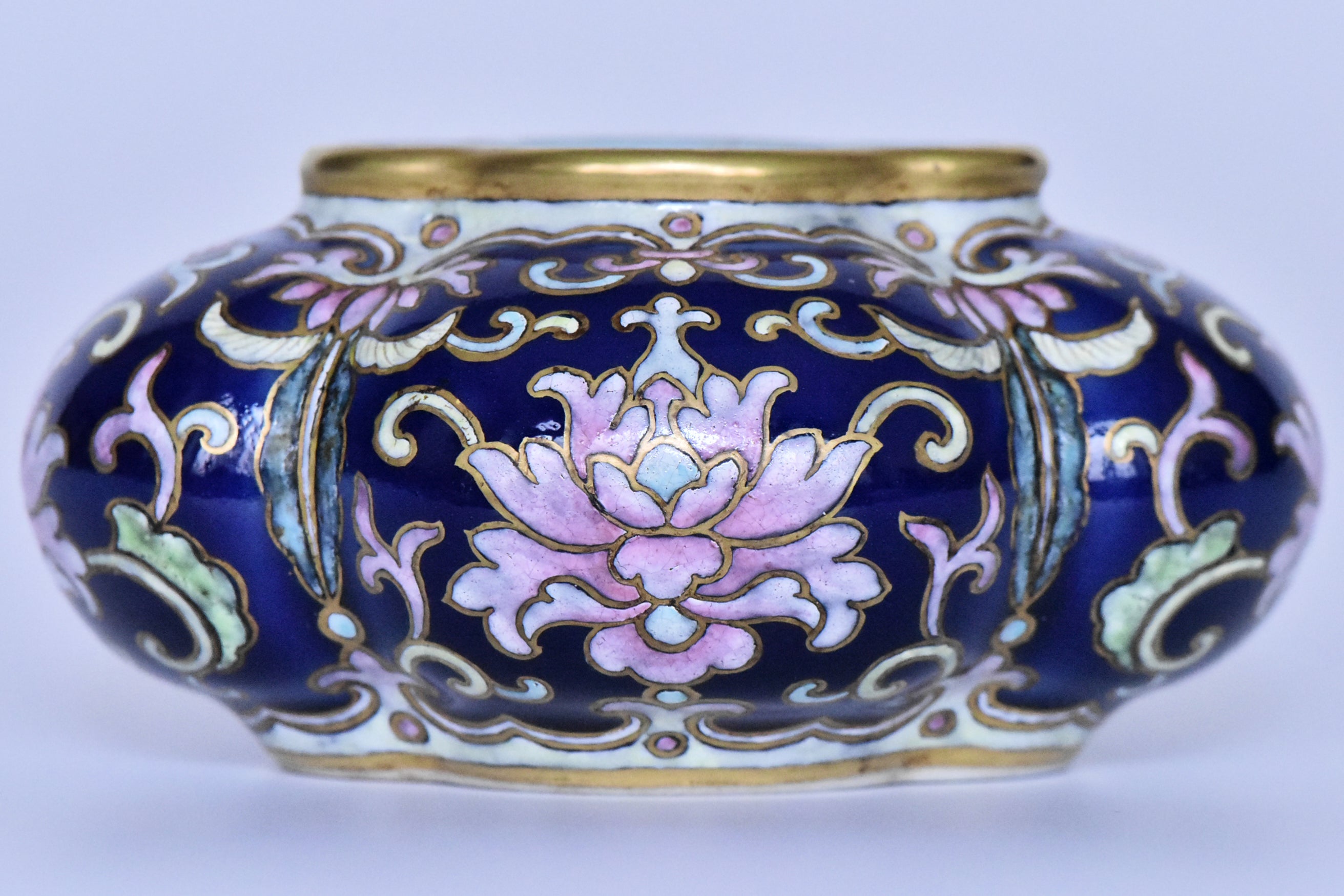 R347: Chinese Famille Rose Blue Ground Waterpot Qing Qianlong Style