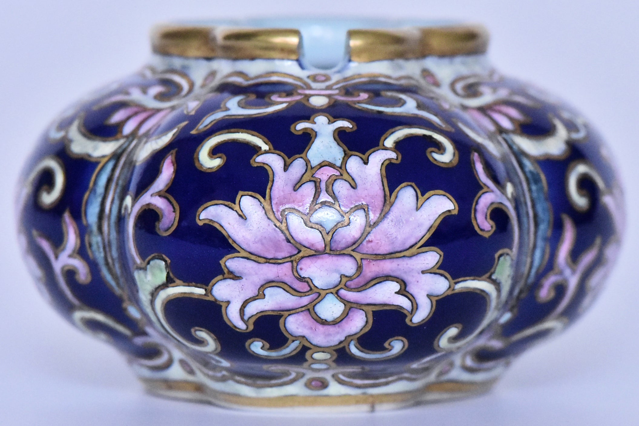 R347: Chinese Famille Rose Blue Ground Waterpot Qing Qianlong Style