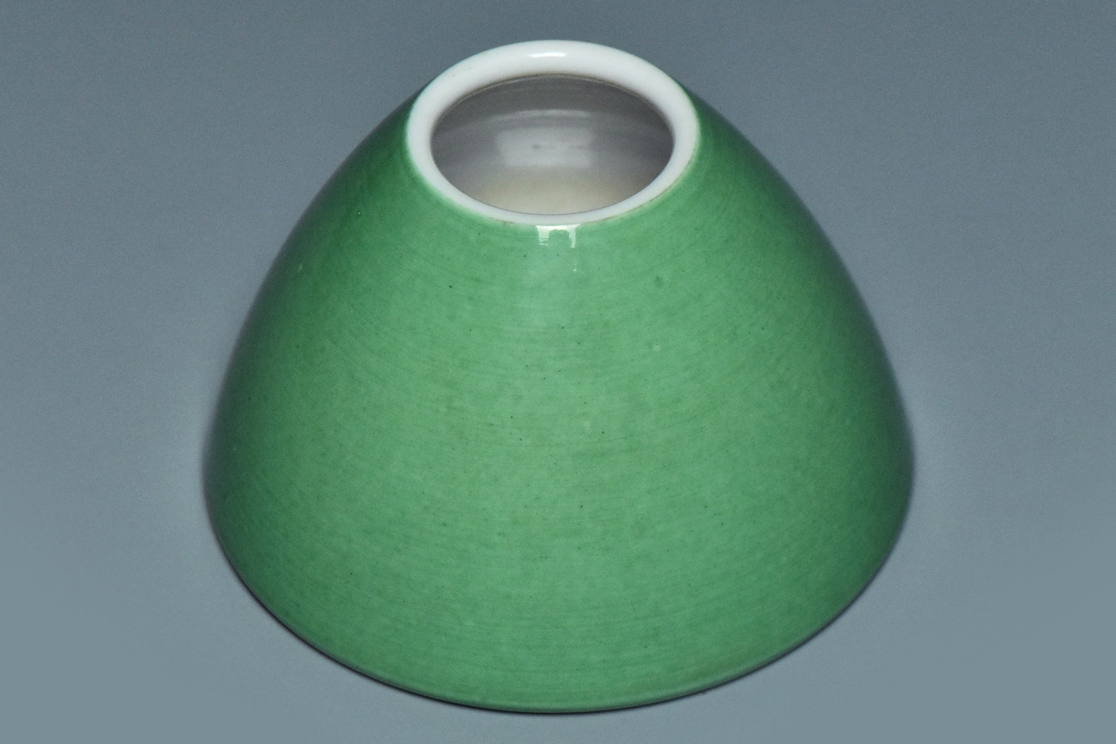R351: Chinese Green Glazed Waterpot Qianlong Mark Qing Dynasty Style