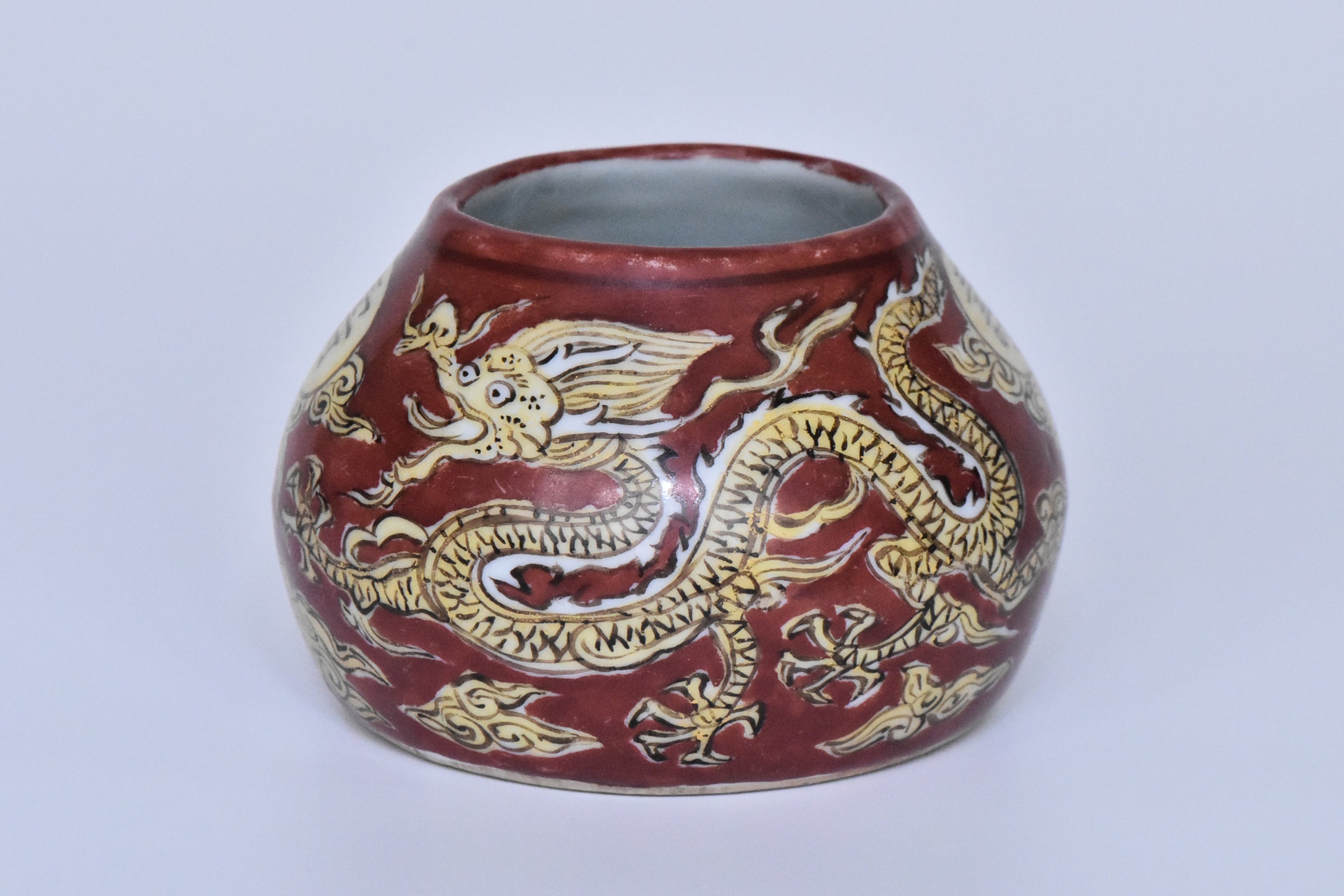 R378: Chinese Dragon Waterpot Jiajing Mark Ming Dynasty Style