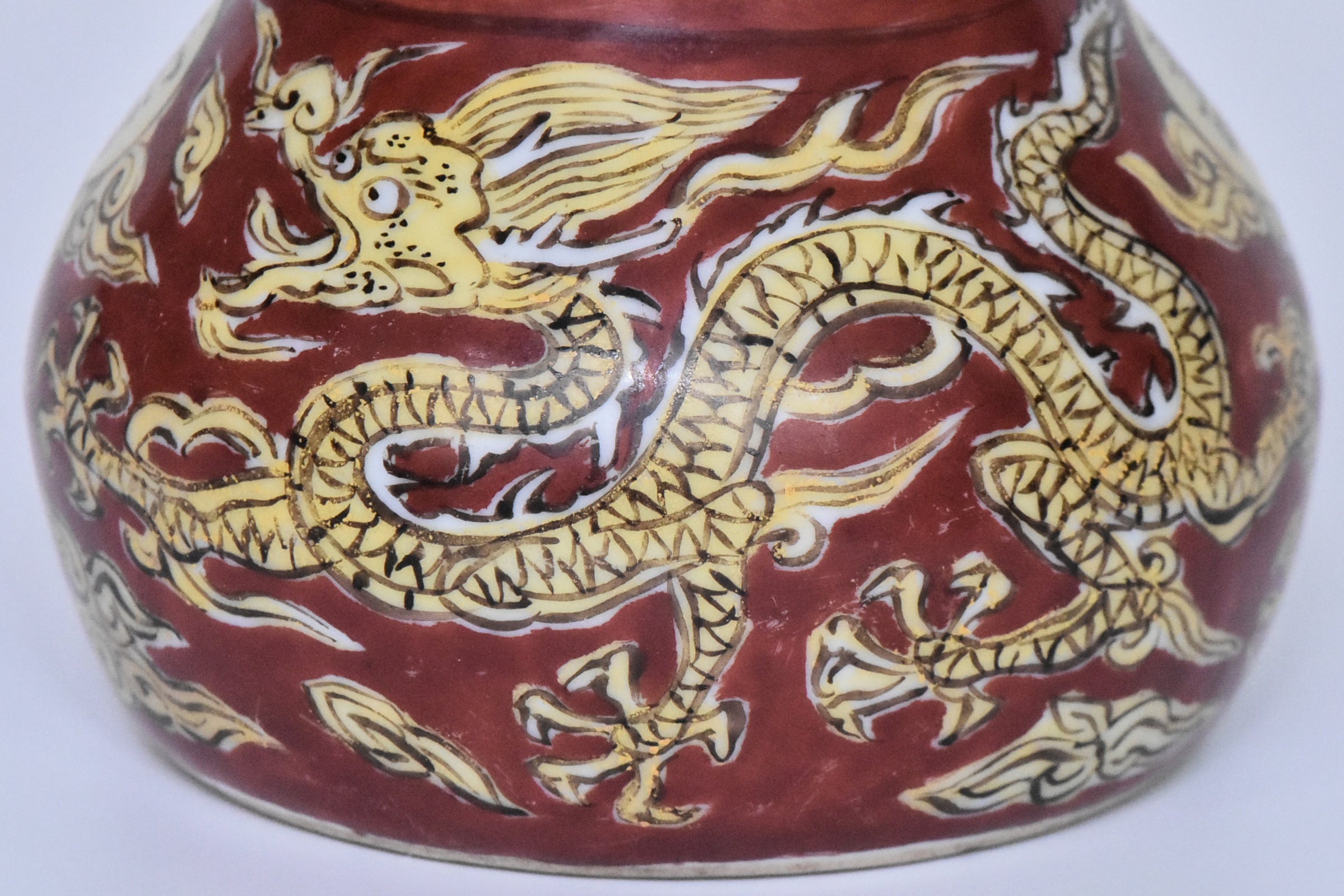 R378: Chinese Dragon Waterpot Jiajing Mark Ming Dynasty Style