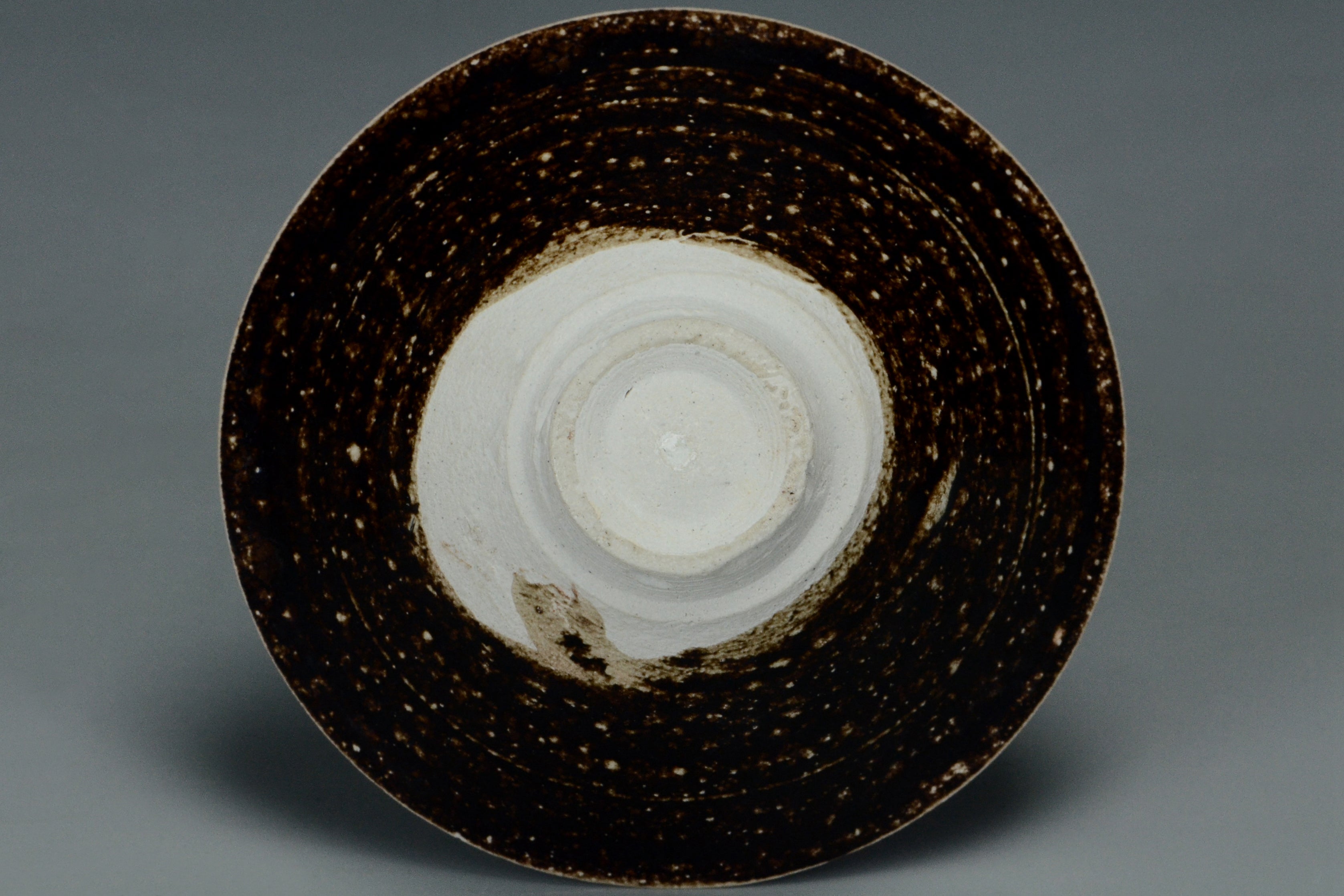 P861: A CHINESE SONG DYNASTY STYLE JIZHOU LEAF BOWL