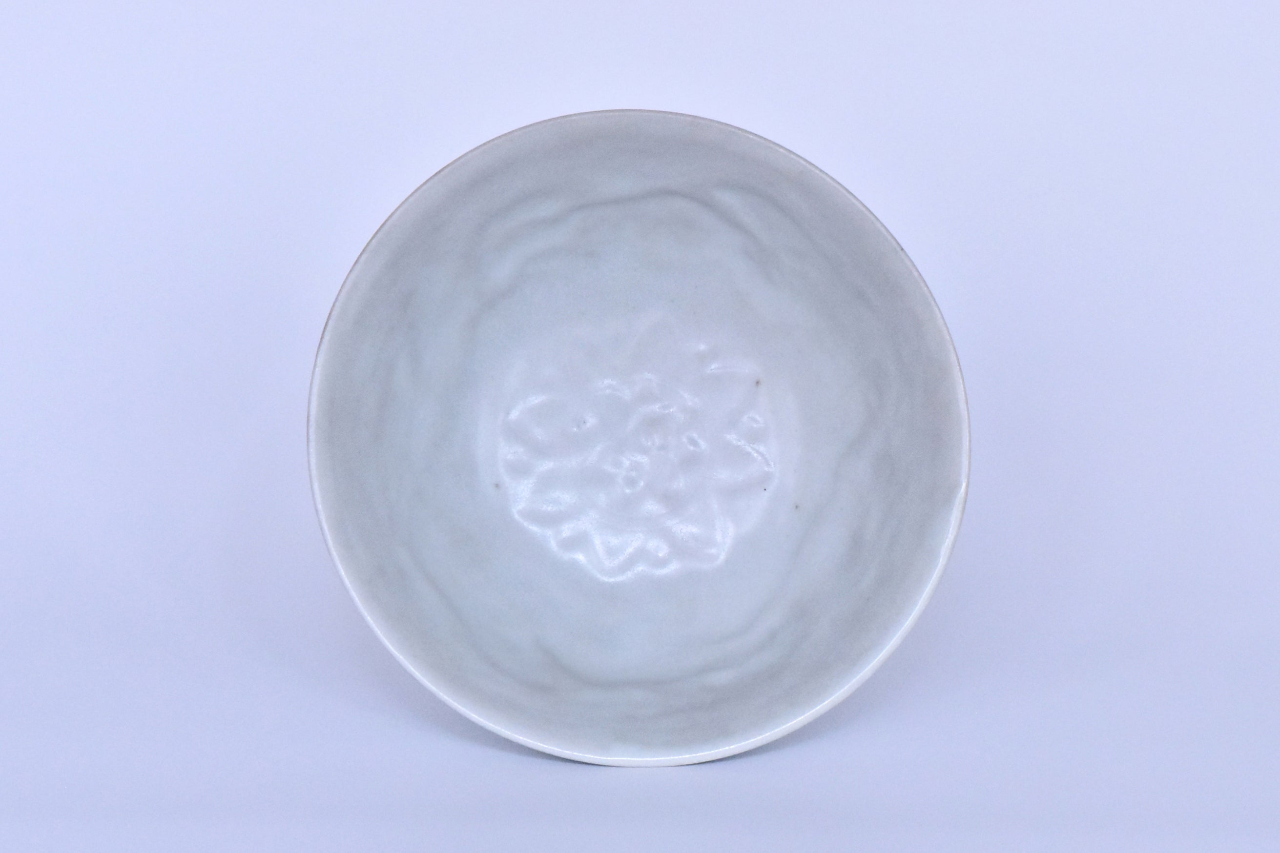 P902: Chinese Shufu White Glazed Dragon Bowl Yuan Dynasty Style