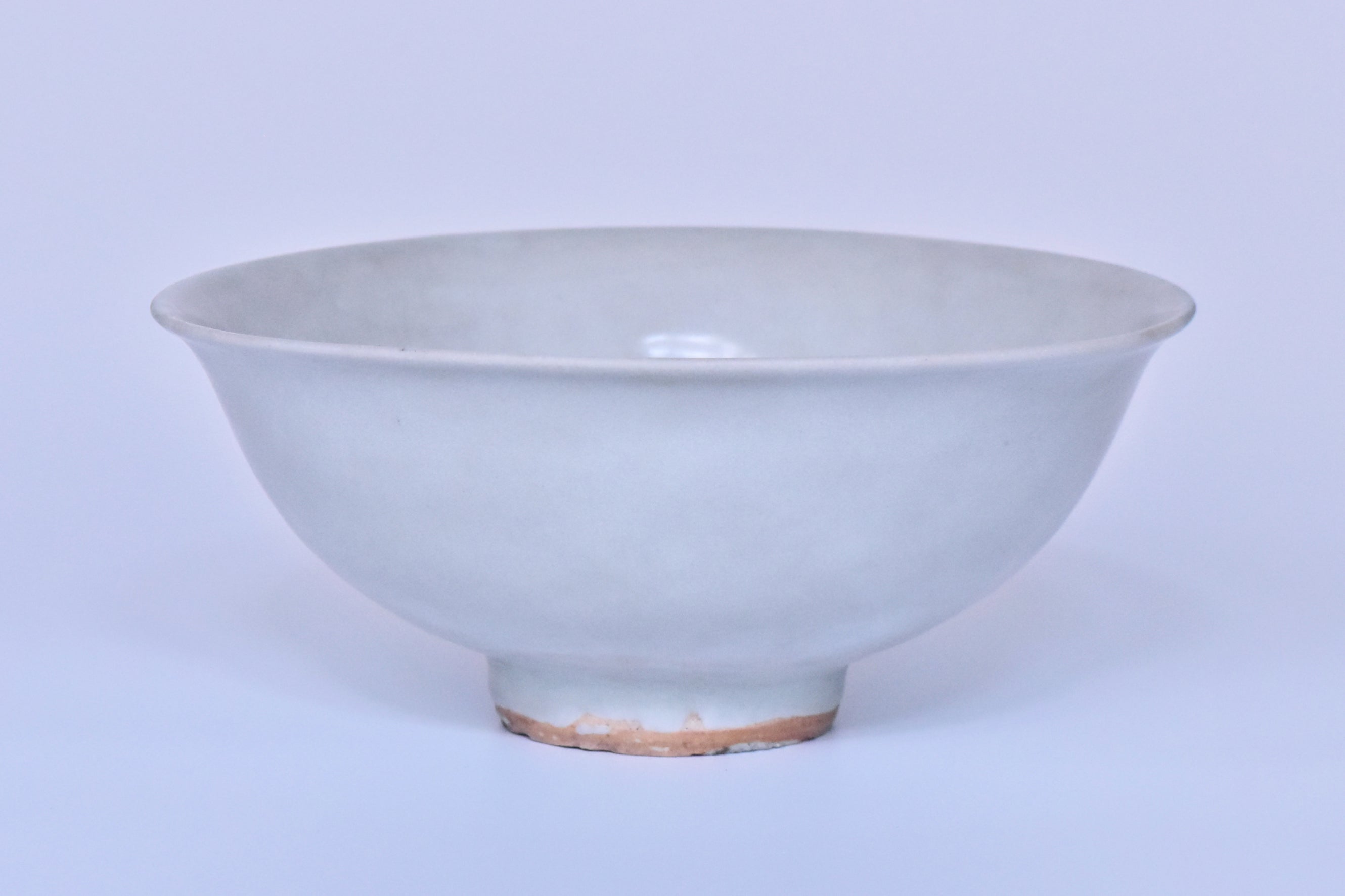 P902: Chinese Shufu White Glazed Dragon Bowl Yuan Dynasty Style
