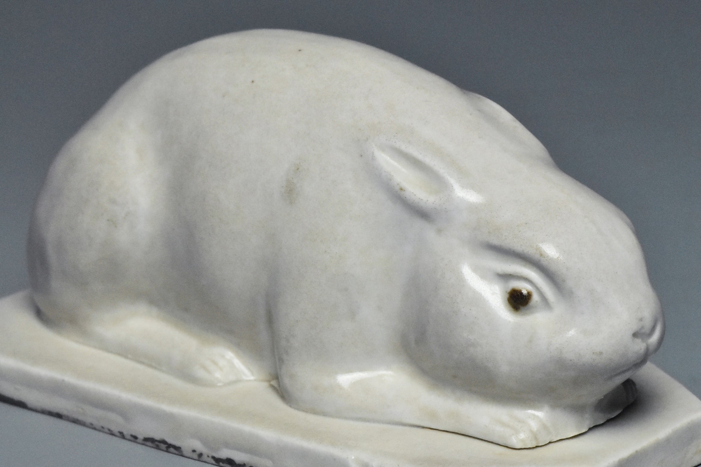 R019: A CHINESE SONG DYNASTY STYLE WHITE GLAZED RABBIT