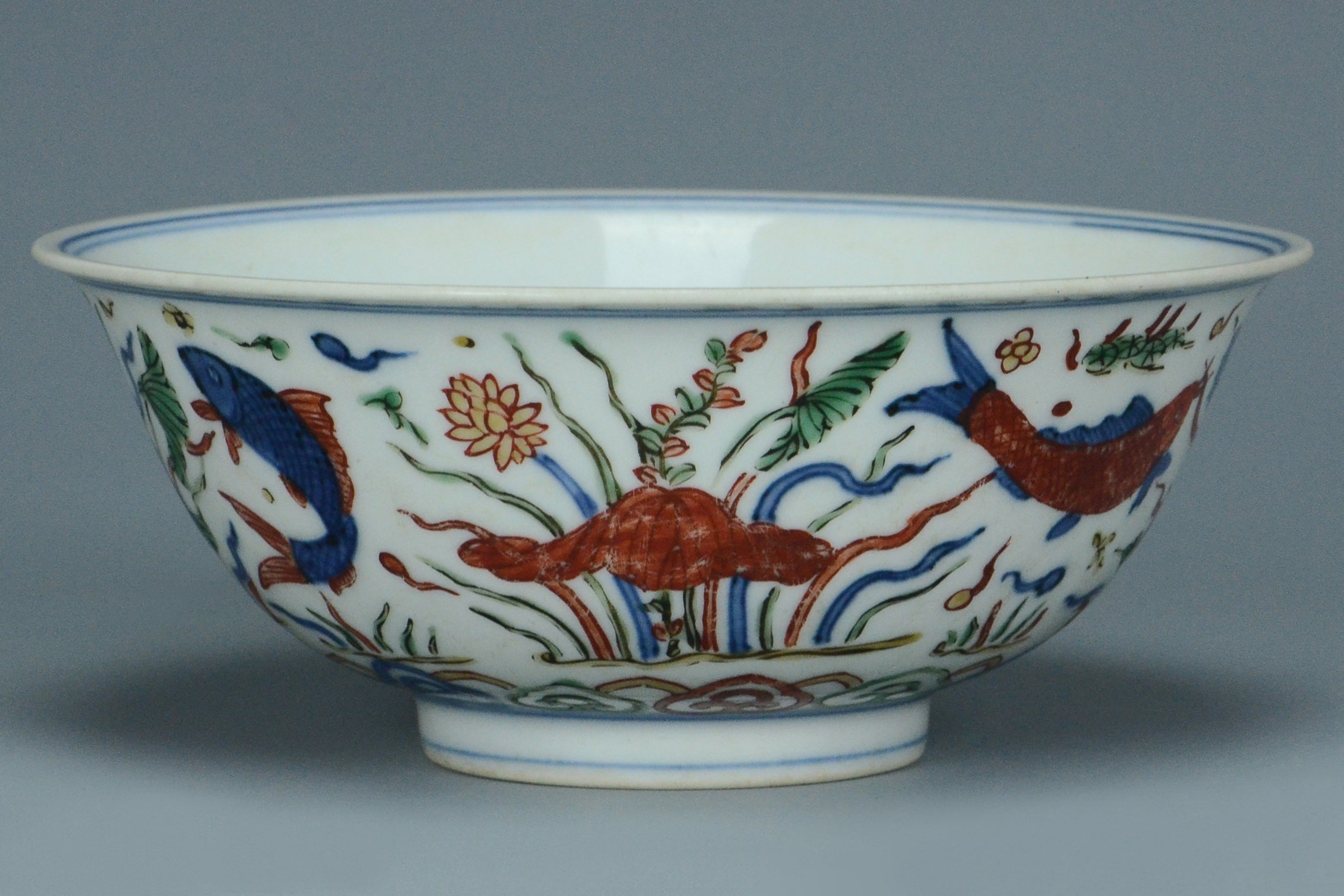 R123: A CHINESE MING DYNASTY STYLE WUCAI BOWL WANLI MARK