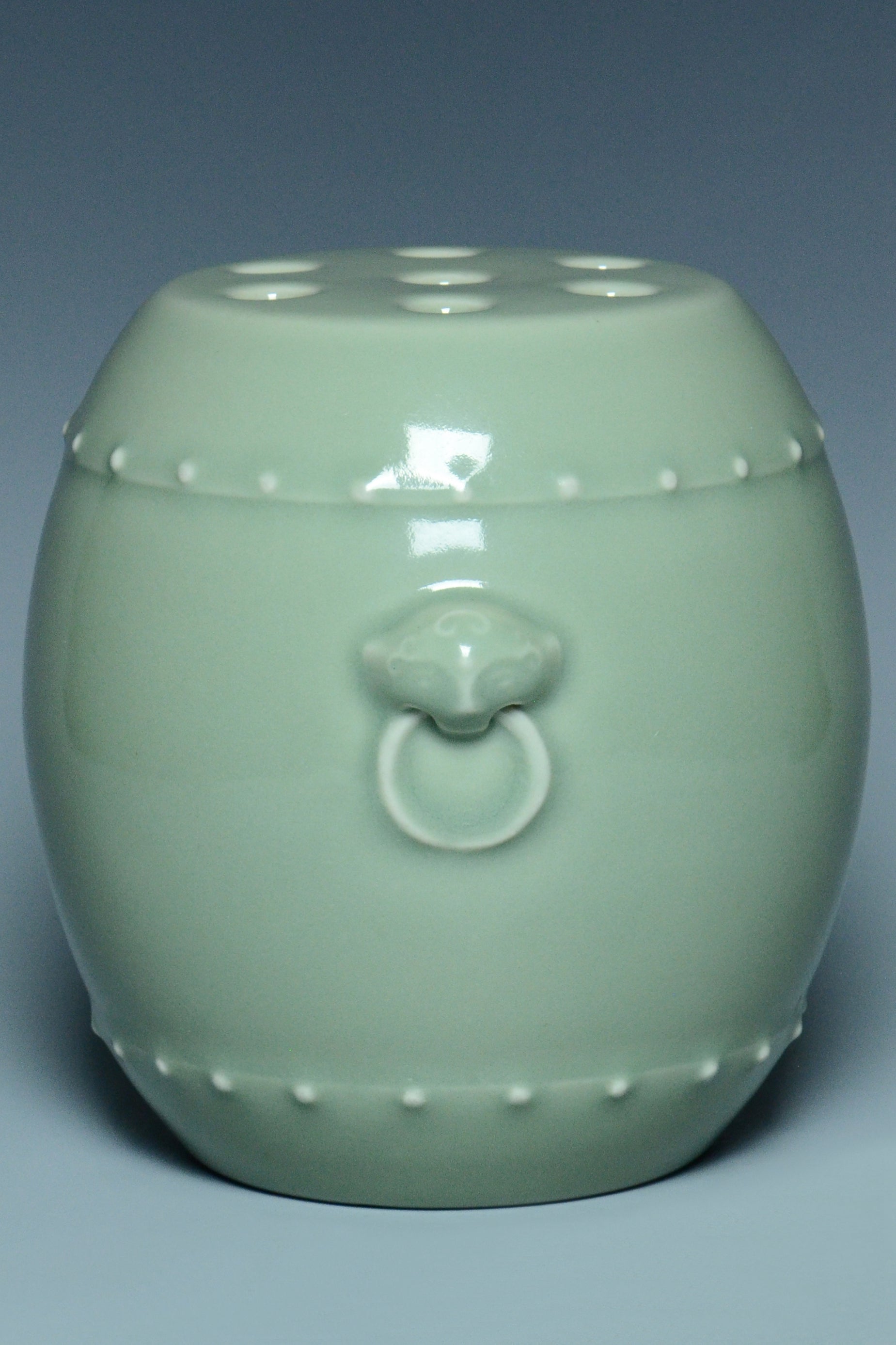 R276: A CHINESE QING DYNASTY STYLE CELADON GLAZED DRUM SHAPED VASE QIANLONG MARK