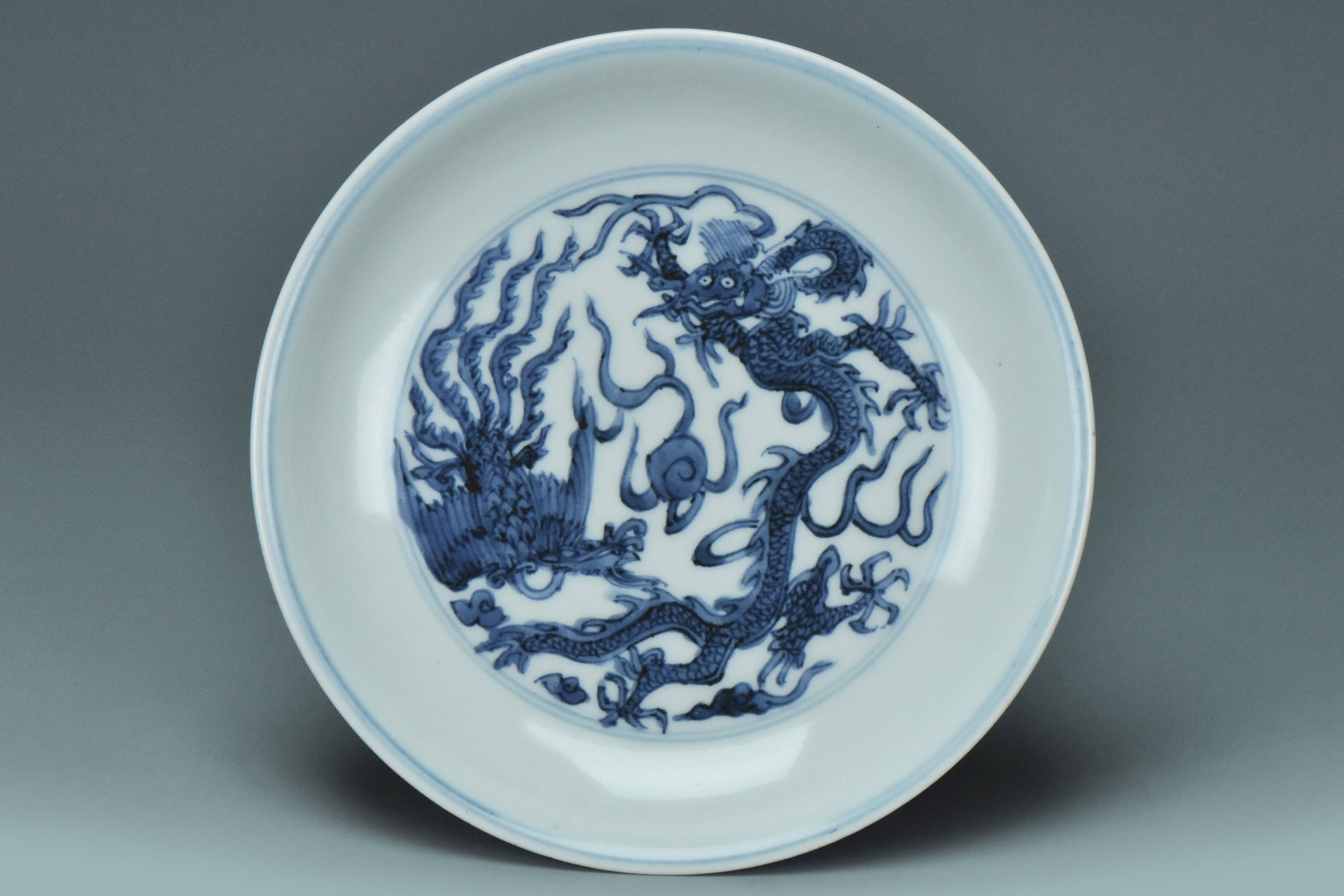 R279: A CHINESE MING DYNASTY STYLE DRAGON DISH WANLI MARK