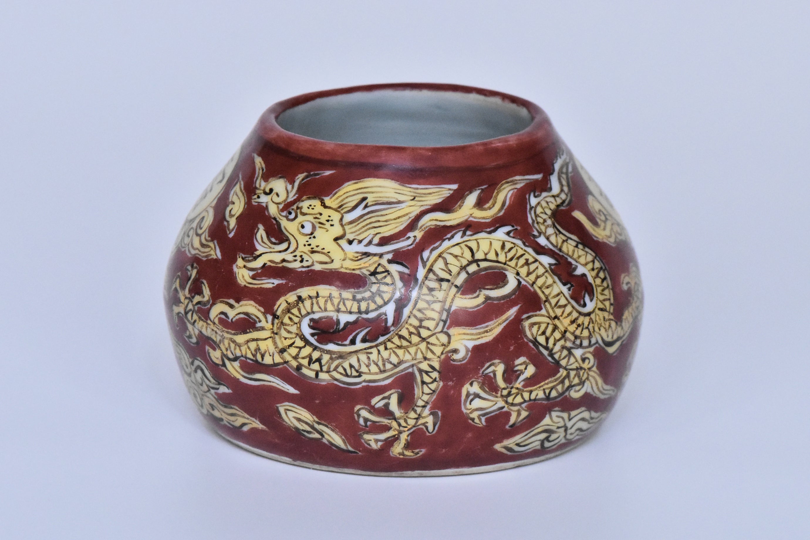R378: Chinese Dragon Waterpot Jiajing Mark Ming Dynasty Style